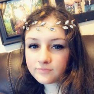 Meet your Posher, Tiara